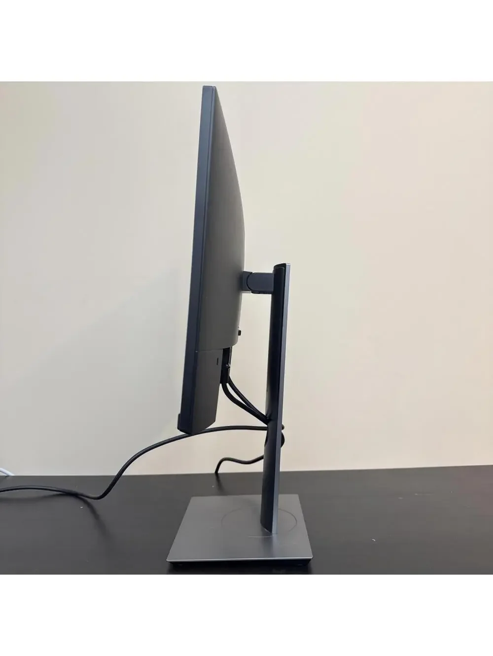 Dell P2219H 21.5-inch Full HD 1920x1080 Adjustable Stand Monitor